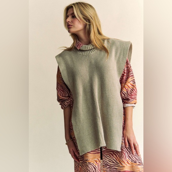 143B. Turtle Neck Side Slit Knit Pancho - Oatmeal - Picture 6 of 8